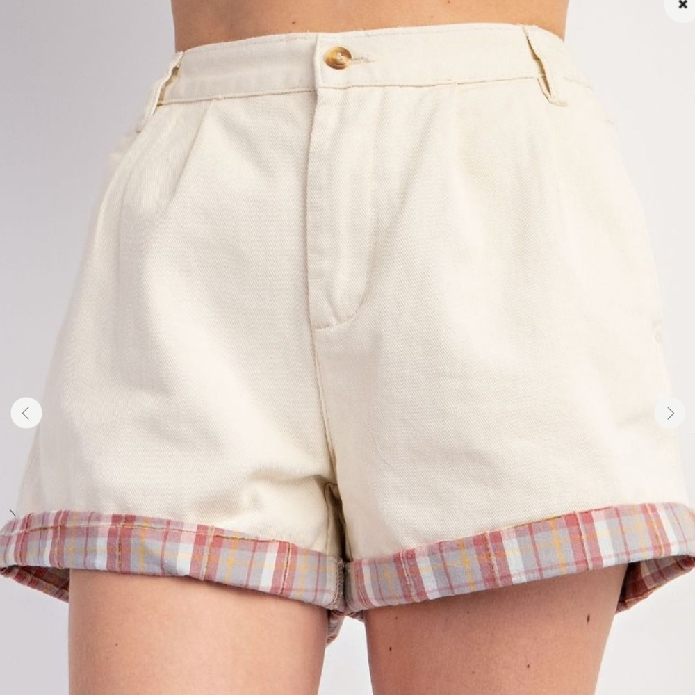 Easel Women's Cream Shorts with Plaid Trim
